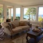 Entreprises 31 image AN ELEGANT TOUCH HOME STAGING AND DESIGN INC Real Estate & Home Improvement dans Richmond BC