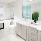 Entreprises 38 image AN ELEGANT TOUCH HOME STAGING AND DESIGN INC Real Estate & Home Improvement dans Richmond BC