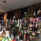 Entreprises 2 image ANGEL'S BEAUTY SUPPLY & SALON Wigs & Hairpieces dans Burlington ON
