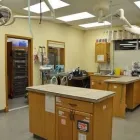 Entreprises 30 image ANIMAL EMERGENCY HOSPITAL Veterinarians dans Red Deer AB