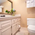 Entreprises 41 image BEST WESTERN DORCHESTER HOTEL travel & tourism dans Nanaimo BC