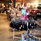 Entreprises 9 image CE SOIR FINE LINGERIE INC Surgical Equipment & Supplies dans Winnipeg MB