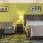 Entreprises 20 image COMFORT HOTEL & SUITES travel & tourism dans Peterborough ON