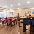 Entreprises 6 image COMFORT INN & SUITES travel & tourism dans Bowmanville ON