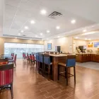 Entreprises 7 image COMFORT INN & SUITES travel & tourism dans Bowmanville ON