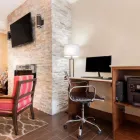 Entreprises 15 image COMFORT INN & SUITES travel & tourism dans Bowmanville ON