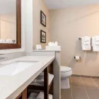 Entreprises 16 image COMFORT INN & SUITES travel & tourism dans Bowmanville ON