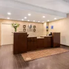 Entreprises 4 image COMFORT INN & SUITES travel & tourism dans Bowmanville ON