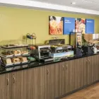Entreprises 6 image COMFORT INN travel & tourism dans Sydney NS