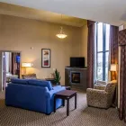 Entreprises 14 image COMFORT SUITES KELOWNA travel & tourism dans Kelowna BC