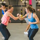 Entreprises 3 image CRUNCH FITNESS - LA SALLE Sports Grounds & Stadiums dans Windsor ON