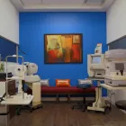 Entreprises 5 image CURYEUX - LA CLINIQUE DES YEUX Ophthalmologists, Optometrists & Opticians dans Saint-Laurent QC