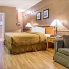 Entreprises 2 image ECONO LODGE DOWNTOWN travel & tourism dans Ottawa ON