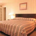 Entreprises 2 image ECONO LODGE travel & tourism dans London ON
