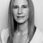 Entreprises 1 image EDWARD JONES - FINANCIAL ADVISOR: HEDY E LUETJEN-SCOTT Legal & Financial Services dans Richmond Hill ON