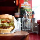 Entreprises 3 image FATBURGER QUANCE Restaurants dans Regina SK