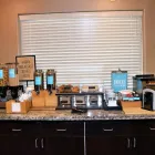 Entreprises 4 image HAMPTON INN SASKATOON SOUTH travel & tourism dans Saskatoon SK