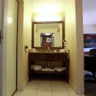 Business 21 image HAMPTON INN & SUITES BY HILTON LAVAL travel & tourism in Laval QC