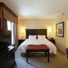 Business 28 image HAMPTON INN & SUITES BY HILTON LAVAL travel & tourism in Laval QC