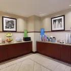 Business 61 image HAMPTON INN & SUITES BY HILTON LAVAL travel & tourism in Laval QC