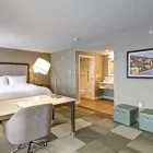 Entreprises 2 image HAMPTON INN & SUITES BY HILTON SASKATOON AIRPORT travel & tourism dans Saskatoon SK