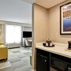 Entreprises 32 image HAMPTON INN & SUITES BY HILTON SASKATOON AIRPORT travel & tourism dans Saskatoon SK