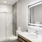 Business 14 image HILTON MONTREAL/LAVAL travel & tourism in Laval QC
