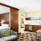 Business 7 image HILTON MONTREAL/LAVAL travel & tourism in Laval QC
