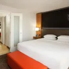 Entreprises 21 image HILTON TORONTO AIRPORT HOTEL & SUITES travel & tourism dans Mississauga ON