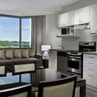 Entreprises 3 image HILTON TORONTO/MARKHAM SUITES CONFERENCE CENTRE & SPA travel & tourism dans Markham ON