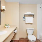 Entreprises 37 image HOLIDAY INN EXPRESS & SUITES CLARINGTON - BOWMANVILLE Wedding Venues dans Bowmanville ON