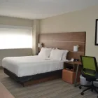 Entreprises 13 image HOLIDAY INN EXPRESS & SUITES SAINT JOHN HARBOUR SIDE Wedding Venues dans St. John NB