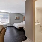 Business 3 image HOLIDAY INN OTTAWA DWTN - PARLIAMENT HILL Wedding Venues in Ottawa ON