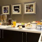 Entreprises 7 image HOLIDAY INN & SUITES MISSISSAUGA WEST - MEADOWVALE Wedding Venues dans Mississauga ON