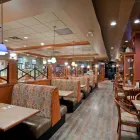 Entreprises 19 image HOLIDAY INN & SUITES NORTH VANCOUVER Wedding Venues dans North Vancouver BC