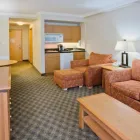 Entreprises 45 image HOLIDAY INN & SUITES NORTH VANCOUVER Wedding Venues dans North Vancouver BC