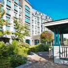 Entreprises 46 image HOLIDAY INN & SUITES NORTH VANCOUVER Wedding Venues dans North Vancouver BC