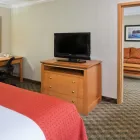 Entreprises 54 image HOLIDAY INN & SUITES NORTH VANCOUVER Wedding Venues dans North Vancouver BC