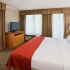 Entreprises 59 image HOLIDAY INN & SUITES NORTH VANCOUVER Wedding Venues dans North Vancouver BC