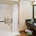 Entreprises 61 image HOLIDAY INN & SUITES NORTH VANCOUVER Wedding Venues dans North Vancouver BC