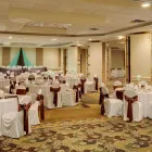 Entreprises 5 image HOLIDAY INN & SUITES OAKVILLE @ BRONTE Wedding Venues dans Oakville ON