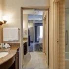 Entreprises 7 image HOMEWOOD SUITES BY HILTON TORONTO-OAKVILLE travel & tourism dans Oakville ON