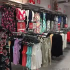 Entreprises 4 image INTERNATIONAL CLOTHIERS Shopping dans Winnipeg MB