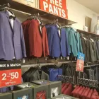 Entreprises 1 image INTERNATIONAL CLOTHIERS Shopping dans Toronto ON