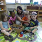 Entreprises 5 image LES TOURNESOLS/SUNFLOWERS BILINGUAL MONTESSORI CENTRE (TMBC) Day Centres dans Edmonton AB