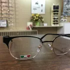 Entreprises 3 image MAIN OPTICAL Ophthalmologists, Optometrists & Opticians dans Hamilton ON