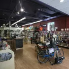 Entreprises 1 image MOONLIGHT DOG CAFE Shopping dans Vancouver BC