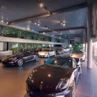 Entreprises 3 image PORSCHE PRESTIGE Car Dealers dans Saint-Laurent QC