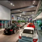 Entreprises 1 image PORSCHE PRESTIGE Car Dealers dans Saint-Laurent QC