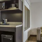 Business 18 image QUALITY HOTEL travel & tourism in Burlington ON